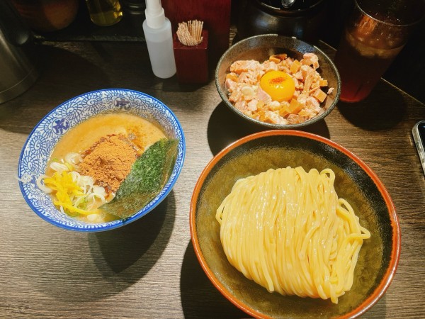「濃厚つけ麺＋豚ご飯」@麺や兼虎 福岡PARCO店の写真