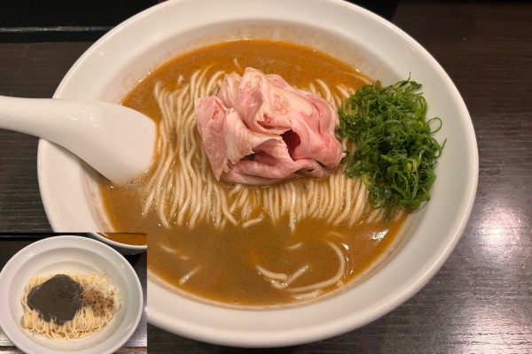 「オマール海老蕎麦+白口いりこバターの和え玉」@灰汁中華 丿貫 福富町本店の写真