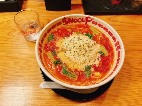 「チーズラーメン＋リゾットご飯」@SNOOUP 天神店の写真