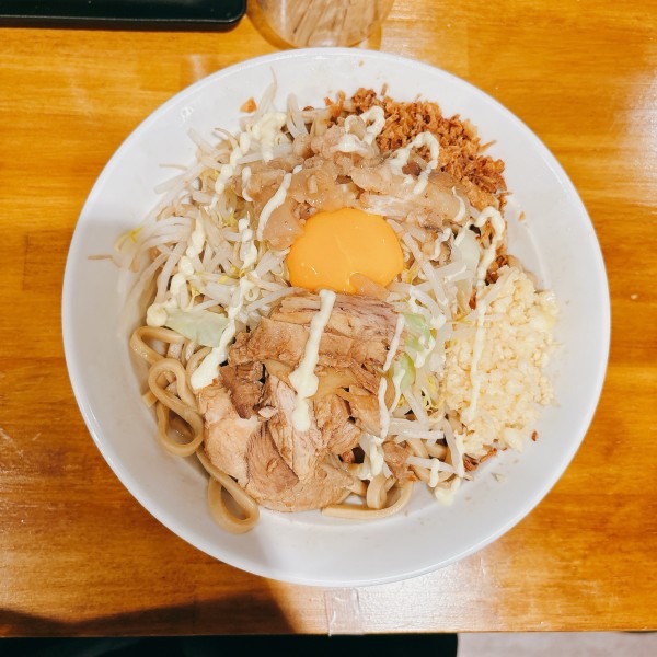 「まぜそば」@豚ギャング 天神本店の写真