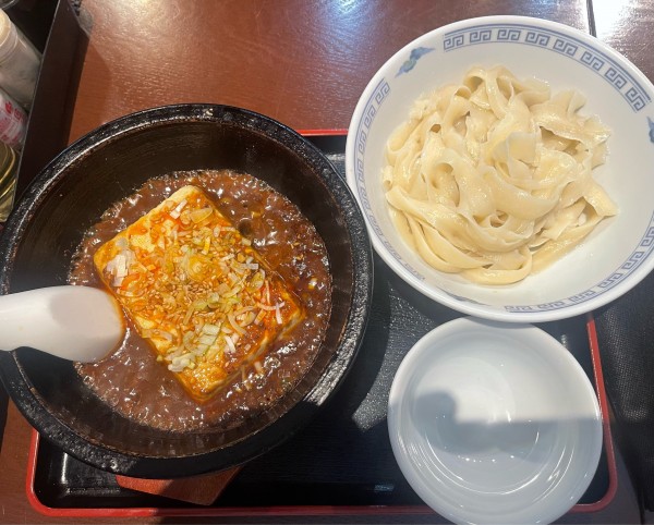 「石焼麻婆豆腐刀削麺」@瑞麟軒の写真