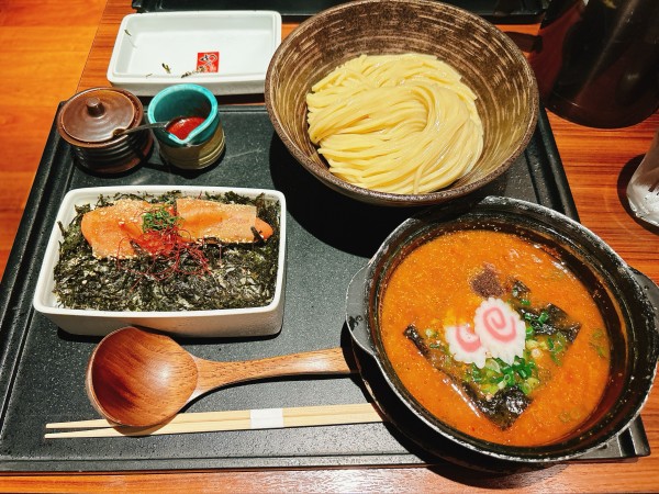 「飯麺セット＋西中洲料亭プリン」@元祖博多めんたい重の写真