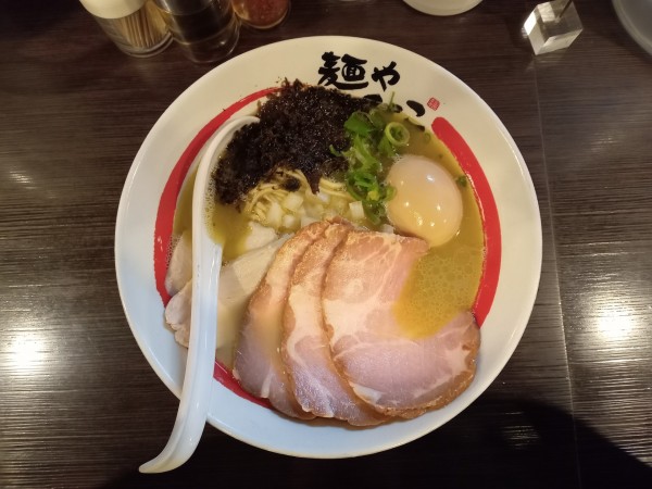 「特製浅利香味そば」@麺や でこの写真