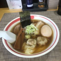 特製醤油ラーメン