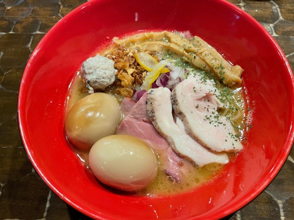 「特級濃厚鶏蕎麦」@特級鶏蕎麦 龍介の写真