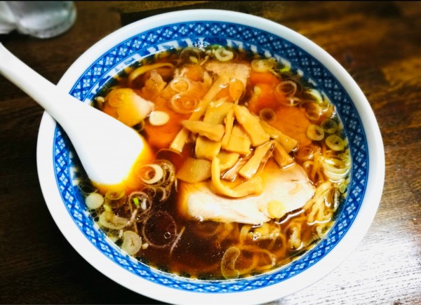 「手打ちラーメン」@らーめん酒房 平八朗の写真