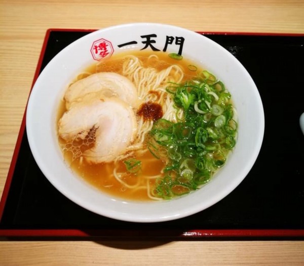 「和風とんこつラーメン」@博多ラーメン 一天門 成田空港LCCターミナル店の写真