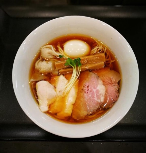 「特製鶏そば」@らぁ麺 やまぐちの写真