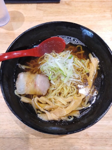 「煮干し醤油ラーメン」@麺屋 びんすけの写真