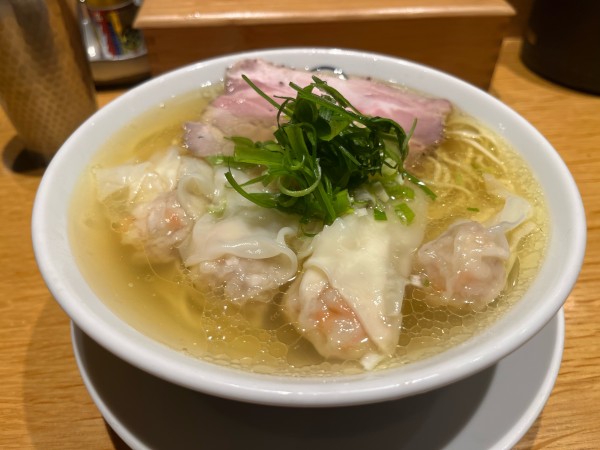 「海老ワンタン塩そば」@中華そば 二階堂の写真