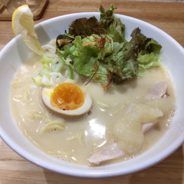 「にんにく増し増し特製大蒜鶏白湯麺(¥1,050)」@トクベツ。の写真