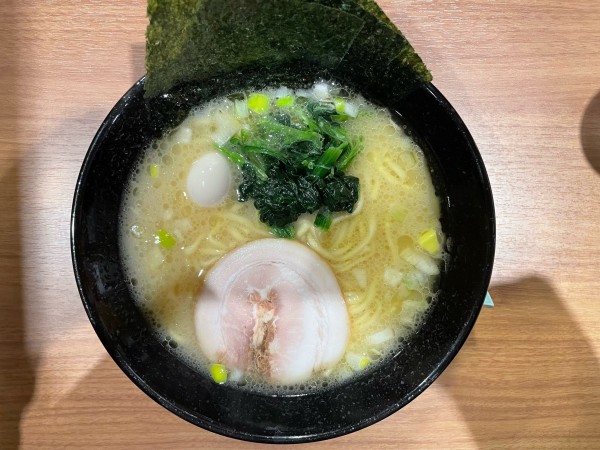 「塩ラーメン」@横浜家系ラーメン 晴天家 武蔵小金井店の写真