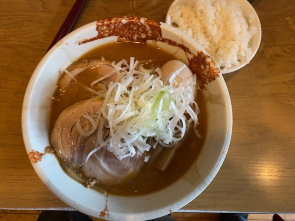 「みそラーメン800円+特製+ライス」@麺処 慶の写真