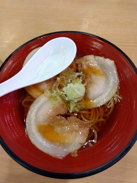 「醤油チャーシュー麺」@回転すし まるくに 水戸見川店の写真