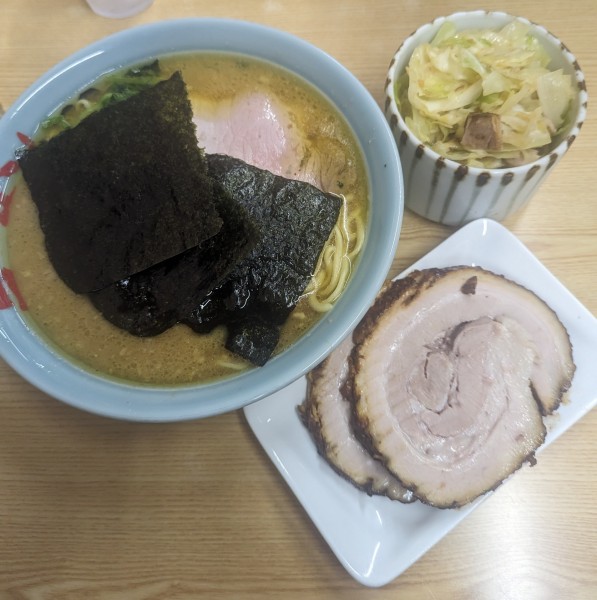 「大ラーメン+特製チャーシュー+キャベチャー」@近藤家 本店の写真