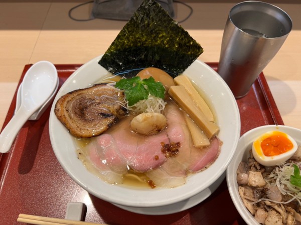 「特製金色貝そば」@燃えよ麺助の写真