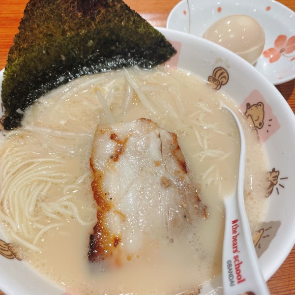 「ちびっことんこつ 500円 味玉」@太田本陣 風の杜の写真