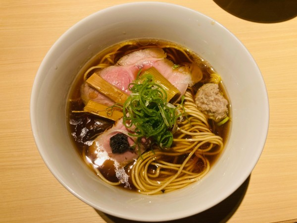 「鴨中華そば(醤油)＋鴨坦々和え玉」@鴨中華そば 楓の写真