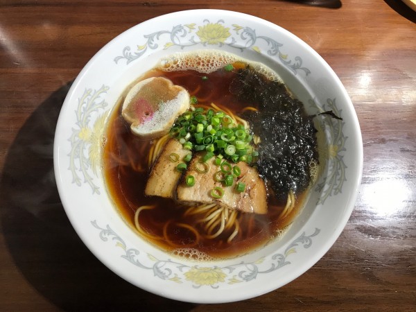 「朝ラー しょうゆ　680円」@まるほラーメン店の写真