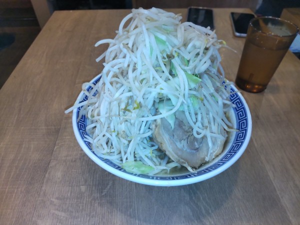 「ラーメン　900」@びんびん豚 坂戸店の写真