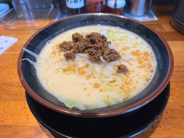 「豚骨味噌半麺」@オリオン餃子 宇都宮西口駅前店の写真