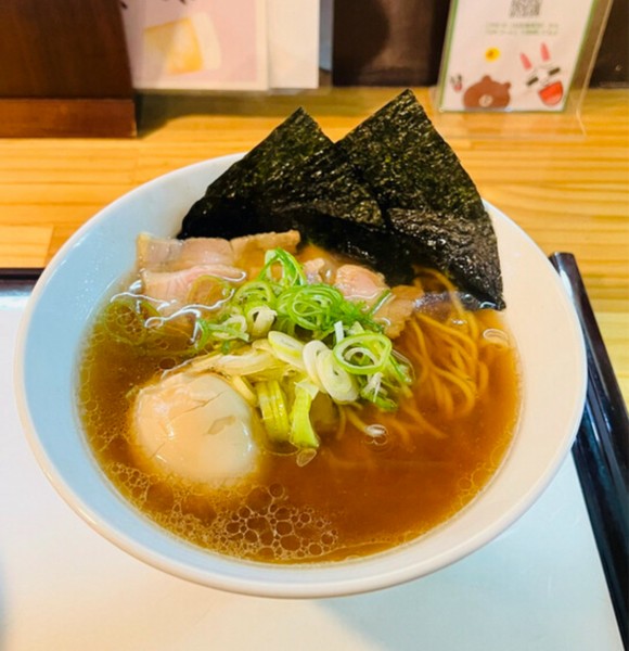 「醤油らぁめん」@鯛だしらぁめん 酔月の写真