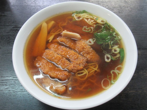 「トンカツラーメン（850円）」@四日市飯店の写真