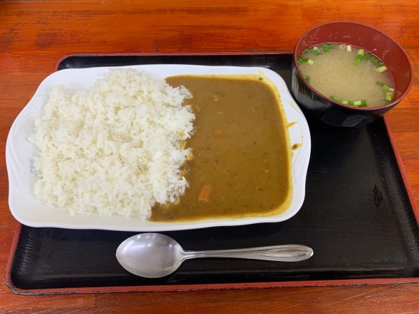 「カレーライス 420円」@どん亭 牧志店の写真