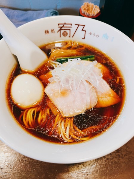 「黒醤油 地鶏らーめん」@麺処 宥乃の写真