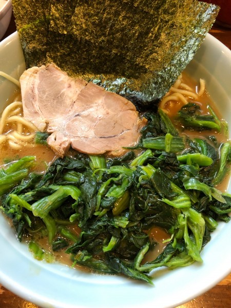 「ほうれん草ラーメン」@横浜家系ラーメン 家家家 飯田橋店の写真