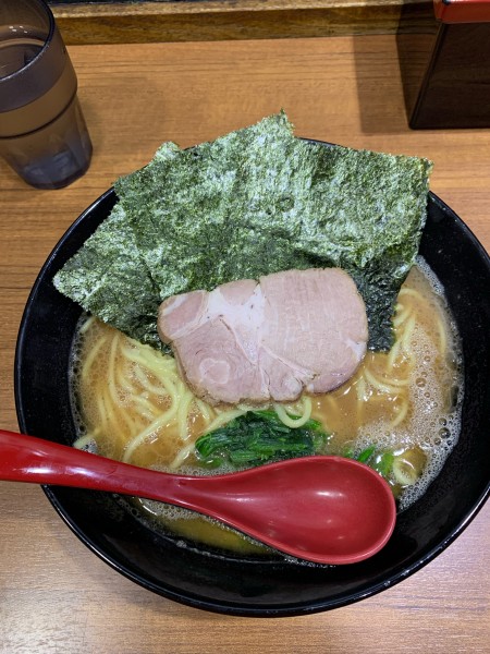 「ラーメン 中盛り (750円」@麺家 黒の写真