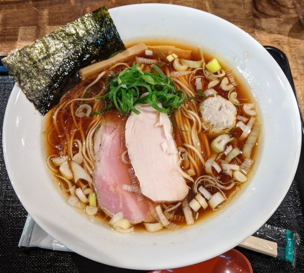 「黒さつま鶏醤油 1,000円」@特級鶏蕎麦 龍介 PLAY atre TSUCHIURA店の写真