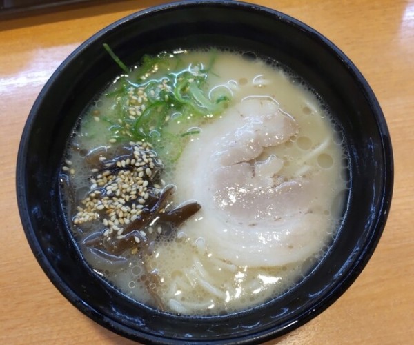 「博多 一双 監修 博多とんこつラーメン 辛子高菜 抜き」@かっぱ寿司 さくらんぼ東根店の写真