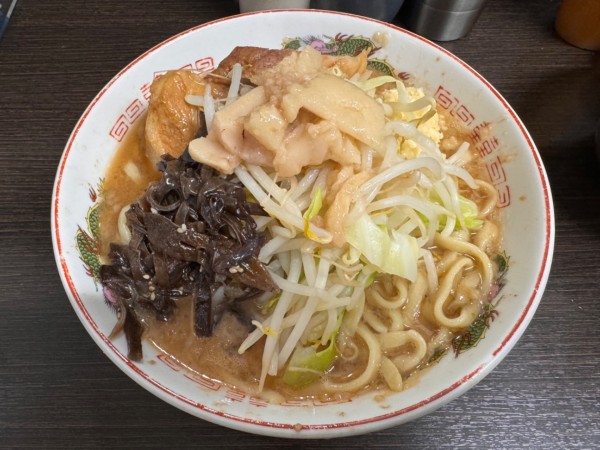 「ラーメン＋生卵」@ラーメン二郎 川越店の写真