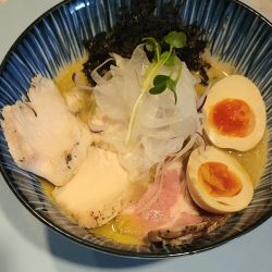 かき物語こってりチャーシューのせ