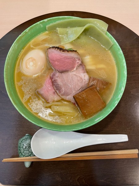 「特製塩手打中華蕎麦+ごはん」@手打麺祭 かめ囲の写真