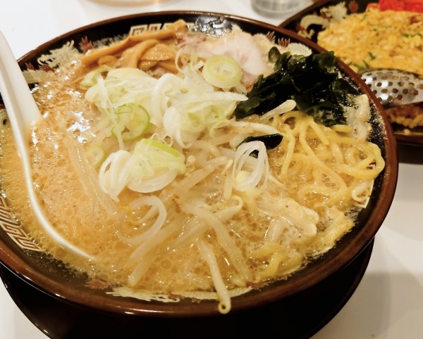 「半チャーハンセット」@北海道らーめんみそ熊 神奈川綱島店の写真
