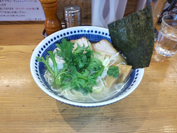 「限定】　奥多摩山女魚の塩中華そば　1000」@らーめん いつ樹 本店の写真