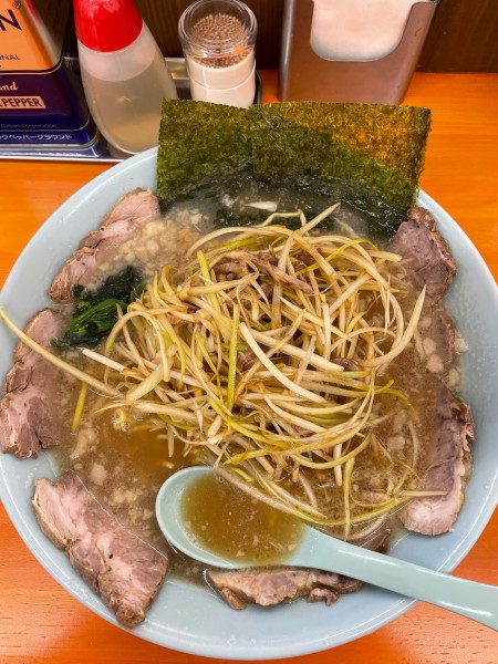 「ネギチャーシューメン（大盛）」@ラーメンショップ椿 春日部備後店の写真