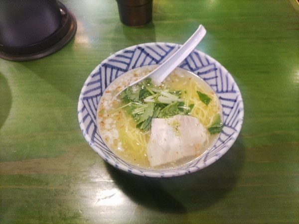 「通堂うま塩ラーメン(新·おんな味)」@琉球新麺 通堂 横浜ラーメン博物館店の写真