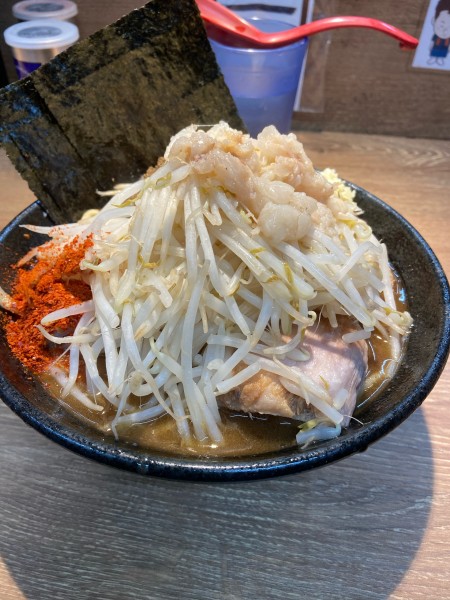 「限定ミニカリー第3形態、カレーラーメン350g、ヤサイ、ニンニク」@麺屋 浜一の写真