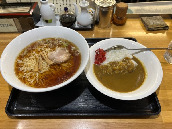 「らーめんミニカレーセット」@ラーメン三吉の写真