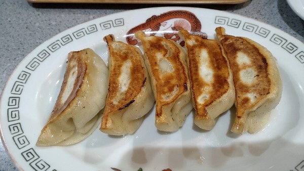 「ギョーザ　480円」@来々軒の写真