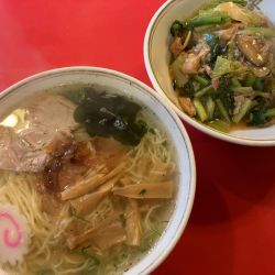 塩ラーメンと豚あんかけ丼のセット