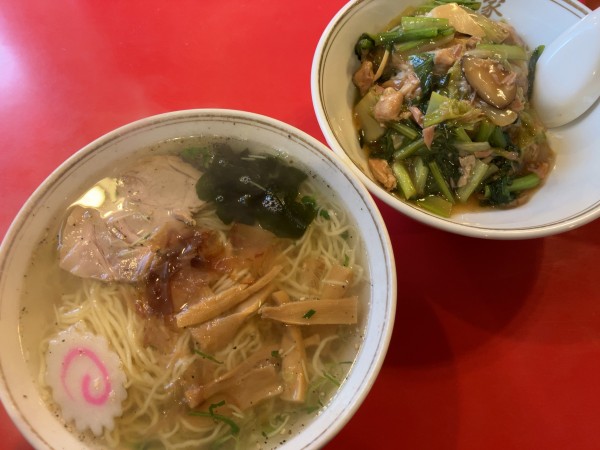 「塩ラーメンと豚あんかけ丼のセット」@李家 中華料理の写真