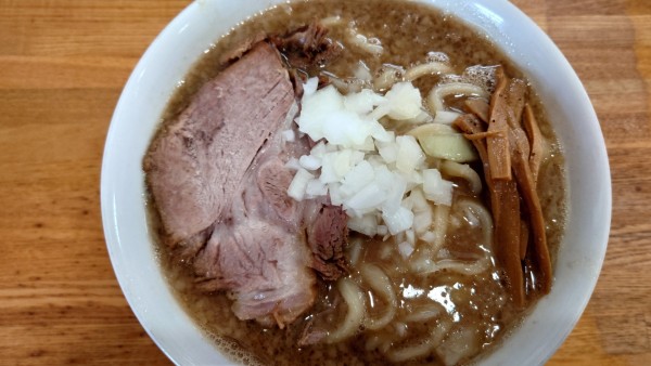 「中華そば　中脂950円　＋　大盛120円」@中華そば136の写真