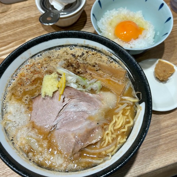 「熟成味噌らーめん＋奥久慈生卵＋小ライス」@浅草 熟成味噌らーめん のりあき・美々の写真