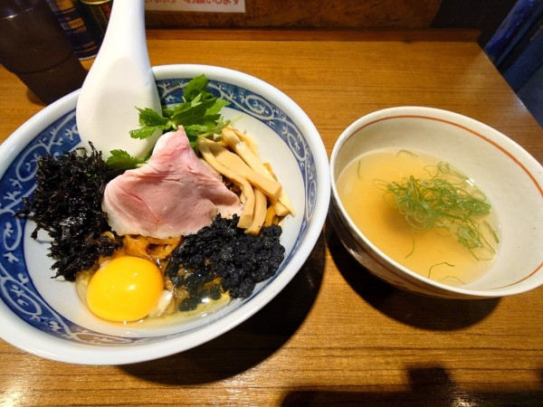 「限定 ニボ玉ブラック」@寿製麺よしかわ 川越店の写真