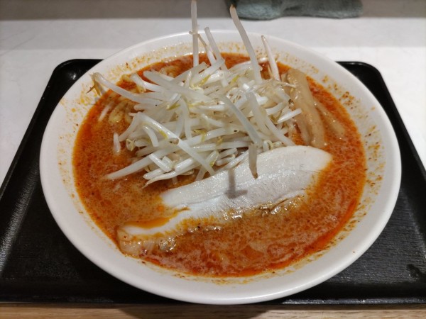 「辛味噌ラーメン」@味噌麺処 花道庵 東京ラーメンストリート店の写真