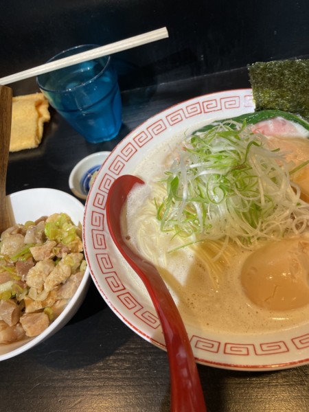 「鶏白湯塩」@らぁ麺すみれ堂の写真